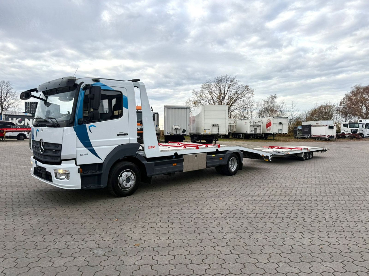 Mercedes-Benz Atego 918L Autotransporter mit BFZ Anhänger - Autotransporter LKW: das Bild 2 Mercedes-Benz Atego 918L Autotransporter mit BFZ Anhänger - Autotransporter LKW: das Bild 2