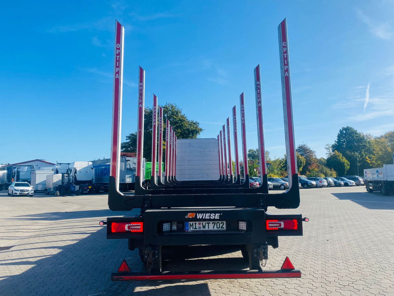 Holzauflieger PAVIC Holzauflieger mit Schemel und Rungen: das Bild 6