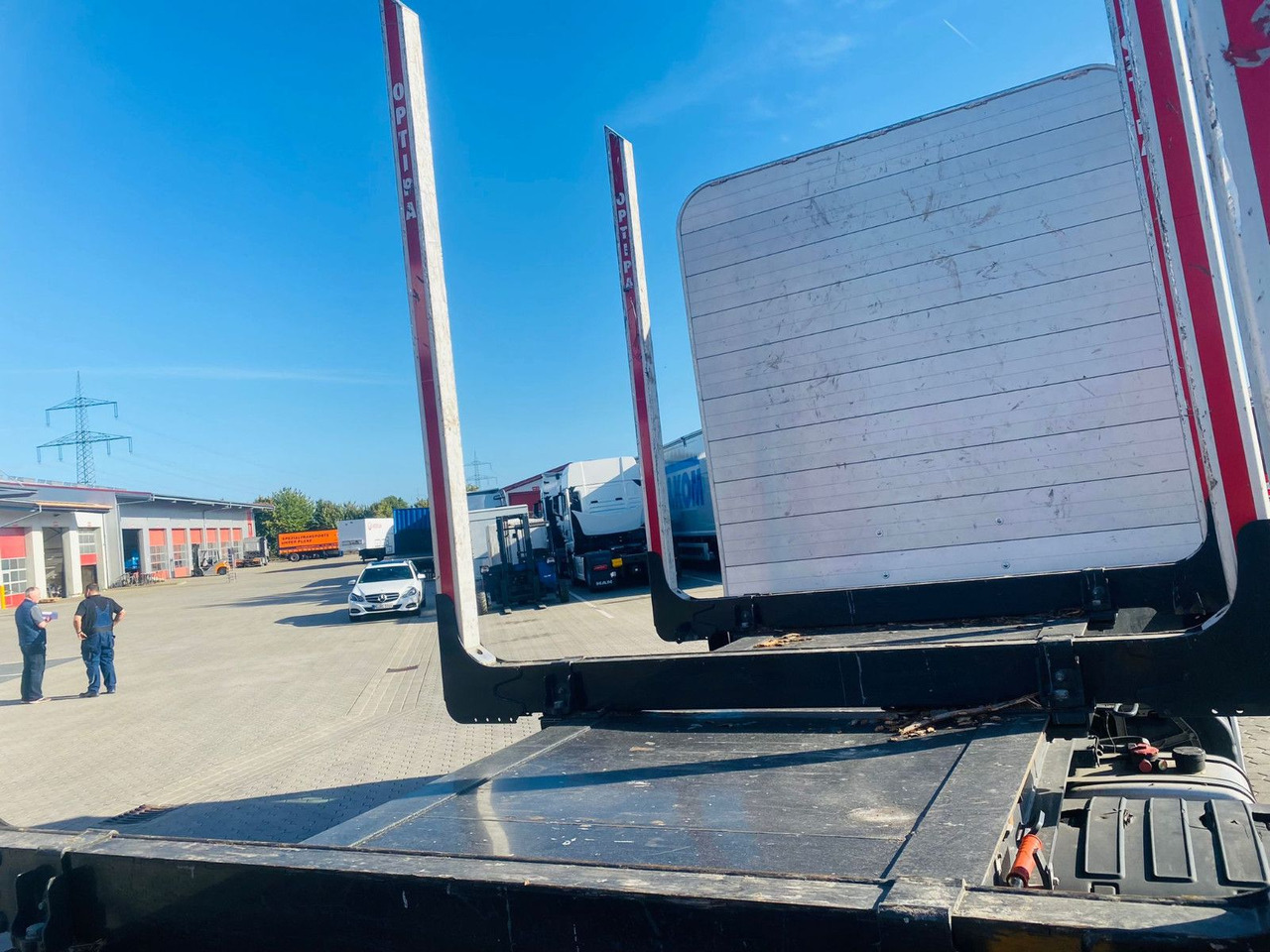 Holzauflieger PAVIC Holzauflieger mit Schemel und Rungen: das Bild 7