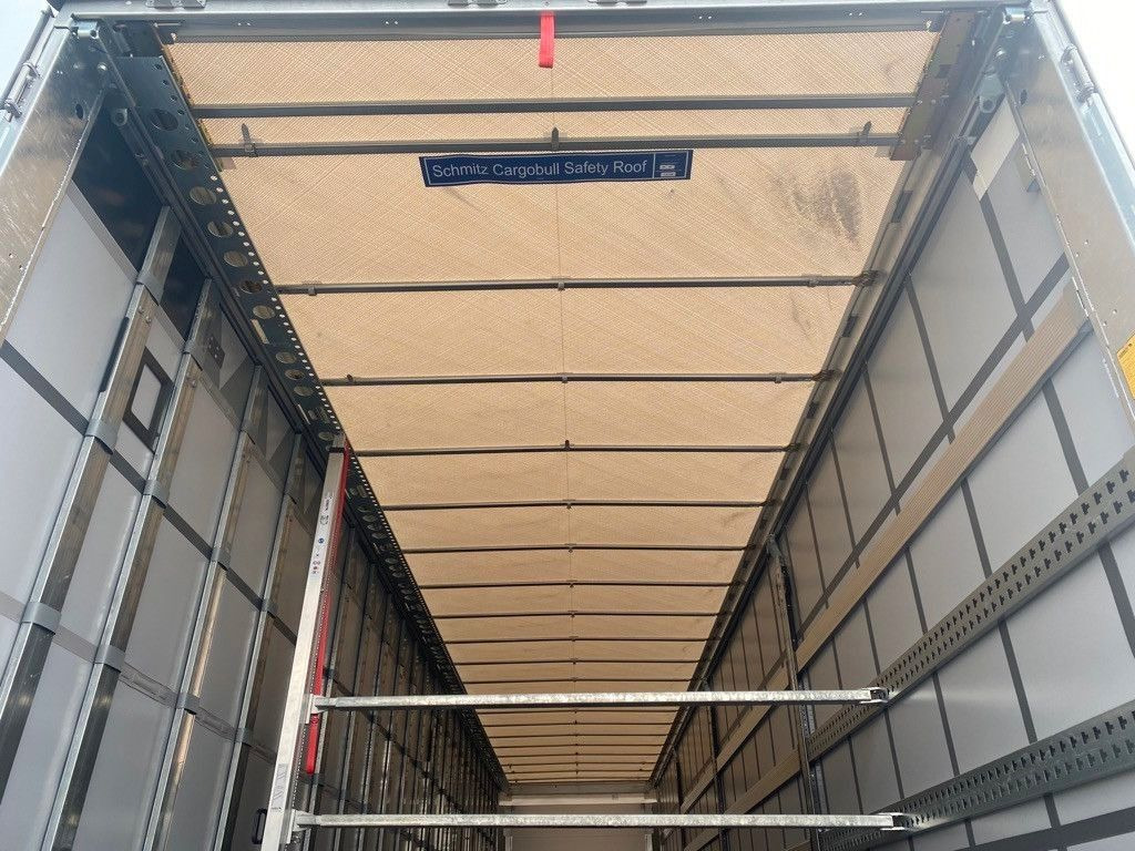 Planenauflieger Schmitz Cargobull SCS 24/L Speed Curtain: das Bild 10