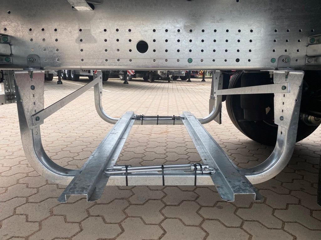 Planenauflieger Schmitz Cargobull SCS 24/L Speed Curtain: das Bild 14