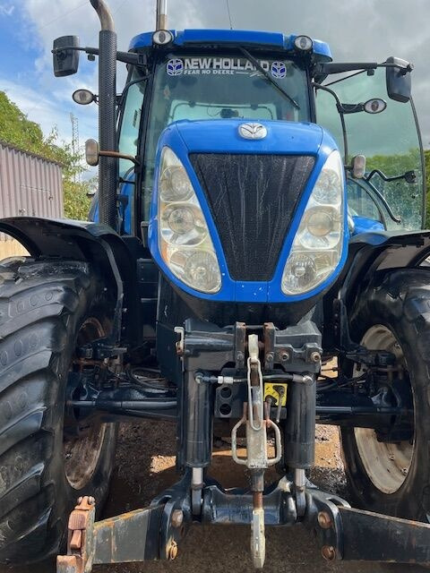 New Holland T7.220 - Traktor: das Bild 1 New Holland T7.220 - Traktor: das Bild 1