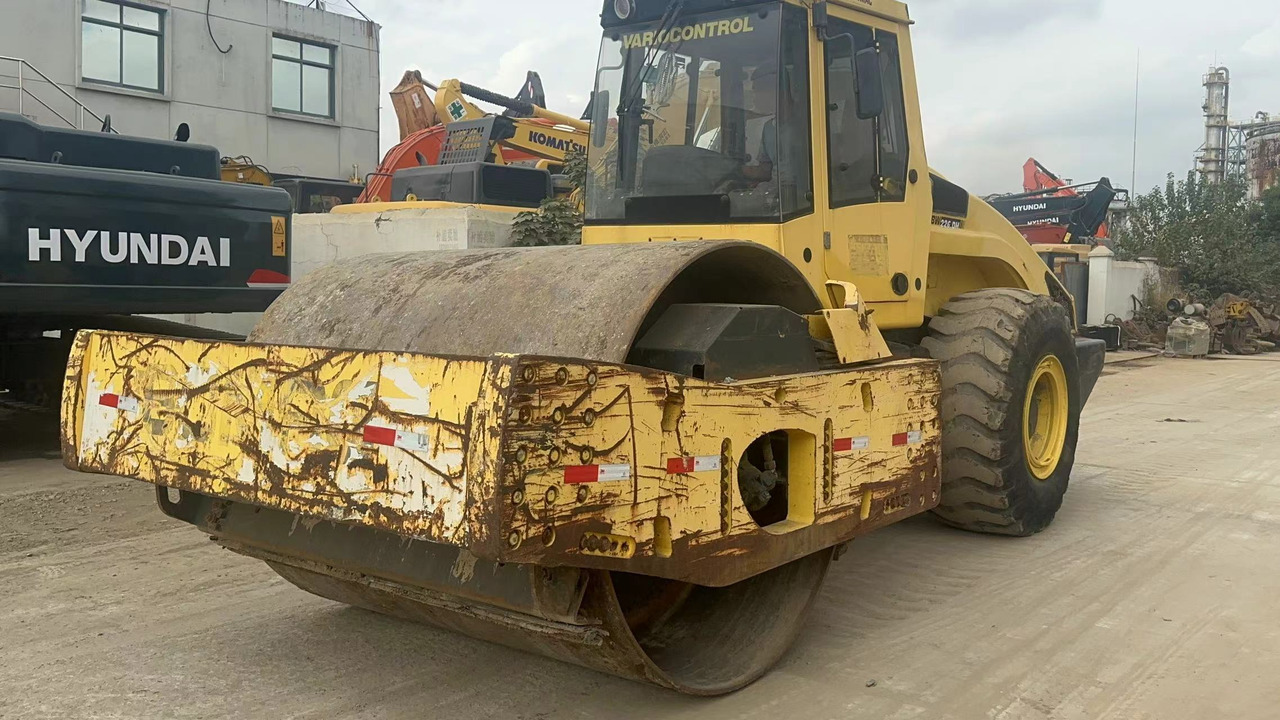 BOMAG BW226 - Walzen: das Bild 2 BOMAG BW226 - Walzen: das Bild 2