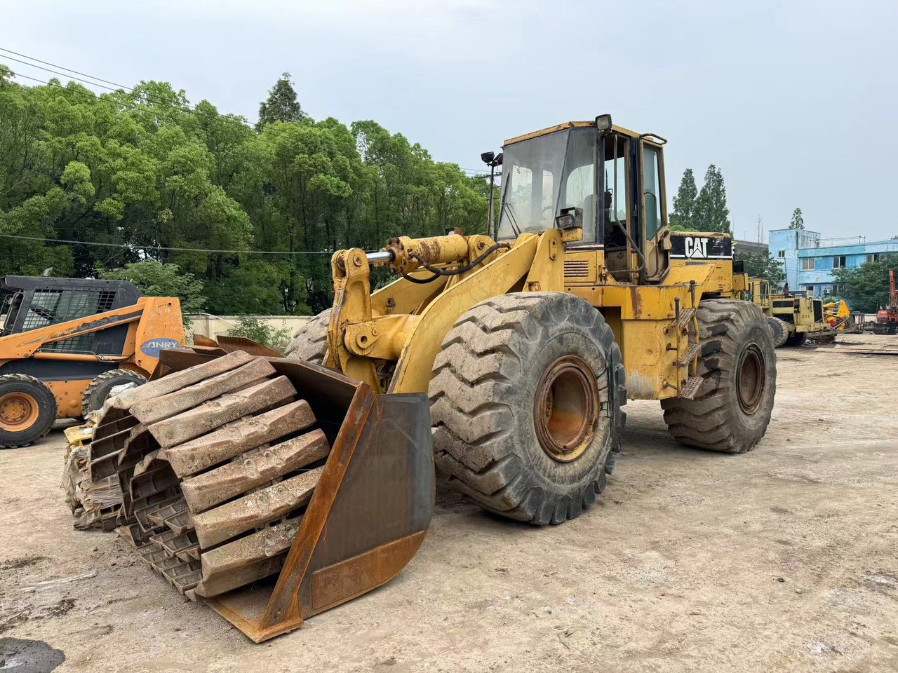 CATERPILLAR 966F - Baumaschine: das Bild 2 CATERPILLAR 966F - Baumaschine: das Bild 2