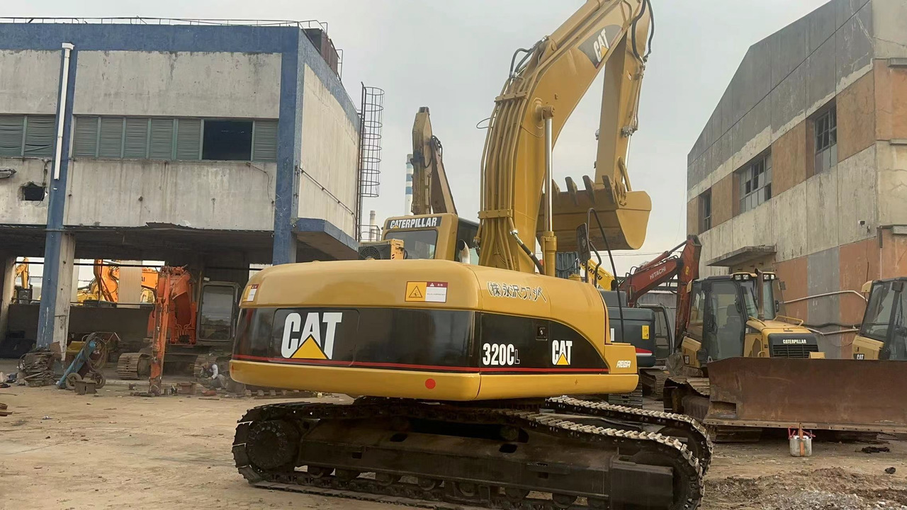 CATERPILLAR 320C - Kettenbagger: das Bild 4 CATERPILLAR 320C - Kettenbagger: das Bild 4