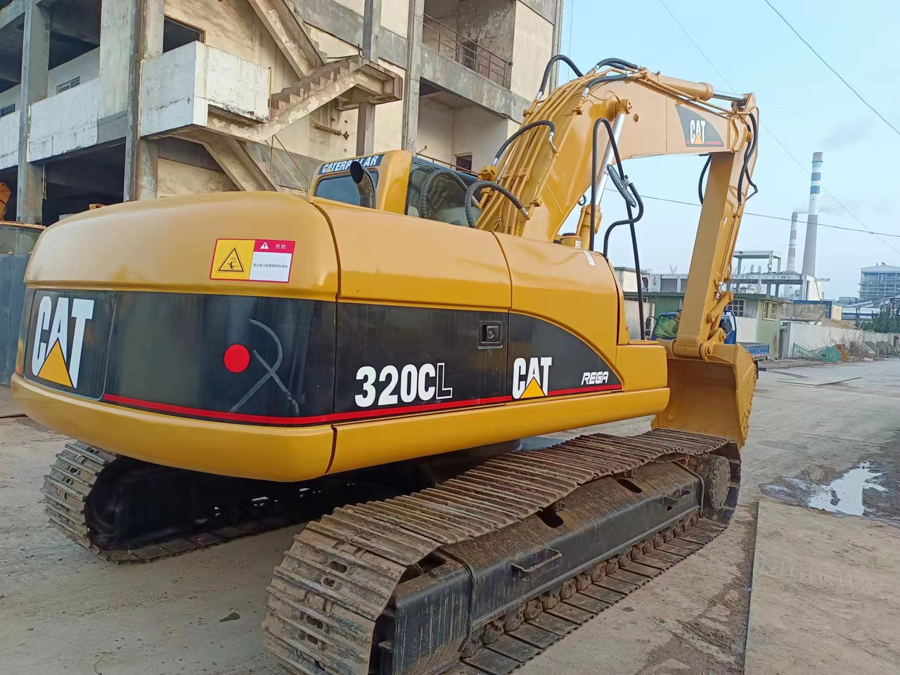 CATERPILLAR 320CL - Kettenbagger: das Bild 1 CATERPILLAR 320CL - Kettenbagger: das Bild 1