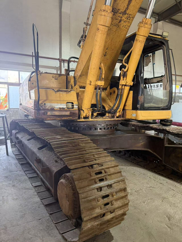 CATERPILLAR 330B - Kettenbagger: das Bild 3 CATERPILLAR 330B - Kettenbagger: das Bild 3