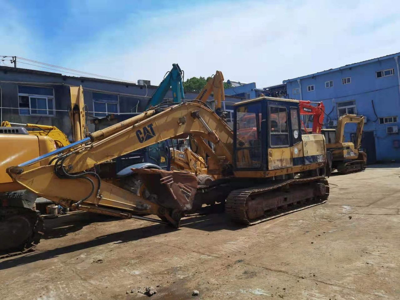 CATERPILLAR E120B - Bagger: das Bild 2 CATERPILLAR E120B - Bagger: das Bild 2