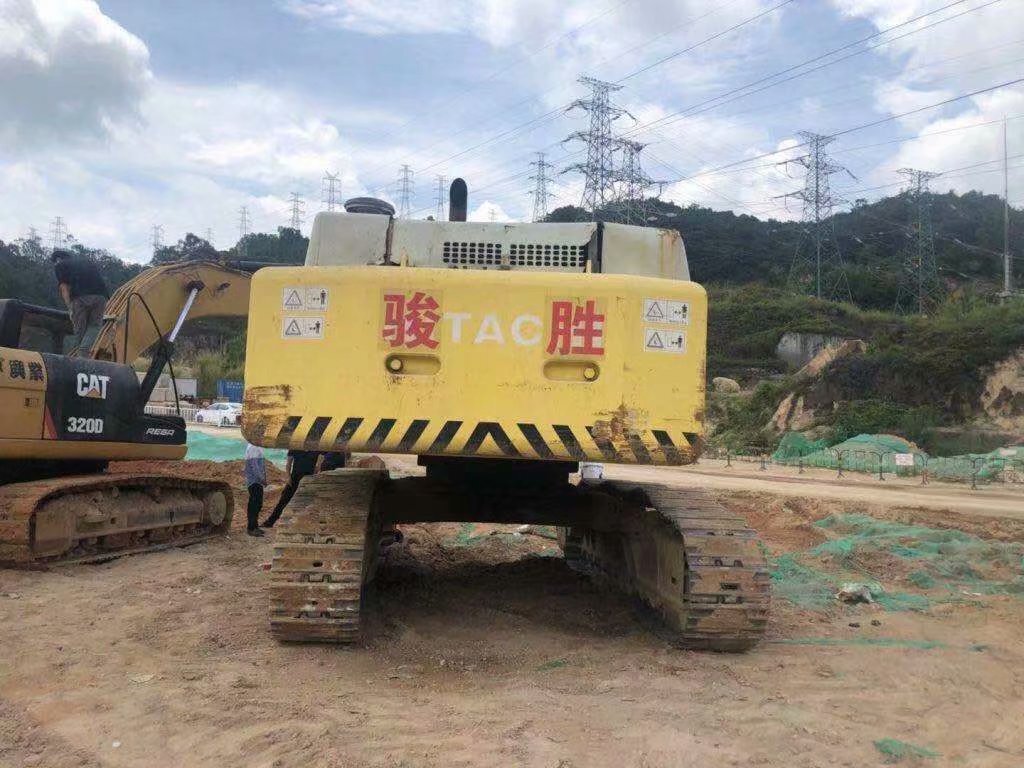 HITACHI ZX490 - Kettenbagger: das Bild 3 HITACHI ZX490 - Kettenbagger: das Bild 3