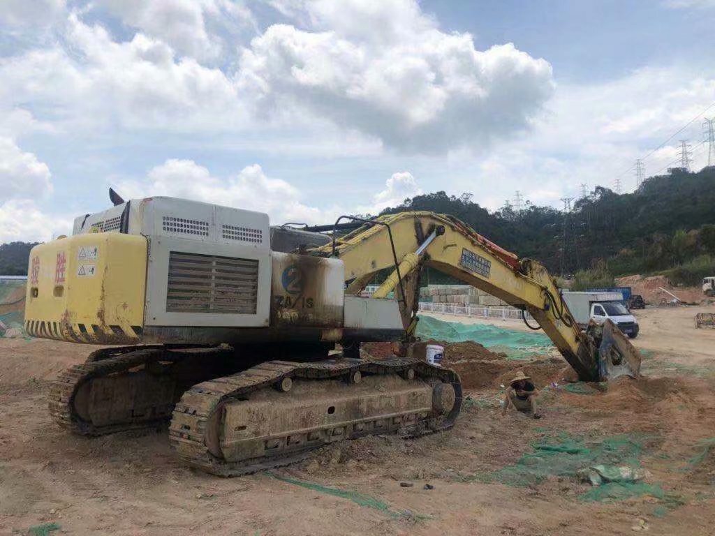 HITACHI ZX490 - Kettenbagger: das Bild 3 HITACHI ZX490 - Kettenbagger: das Bild 3