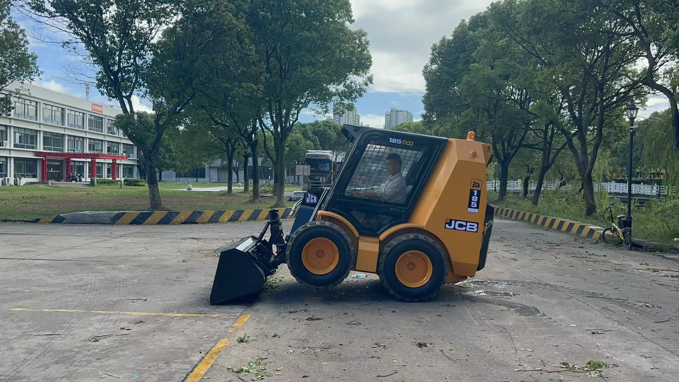 JCB 185 eco - Kompaktlader: das Bild 1 JCB 185 eco - Kompaktlader: das Bild 1