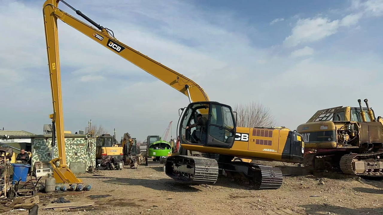 JCB JS220LC - Kettenbagger: das Bild 4 JCB JS220LC - Kettenbagger: das Bild 4