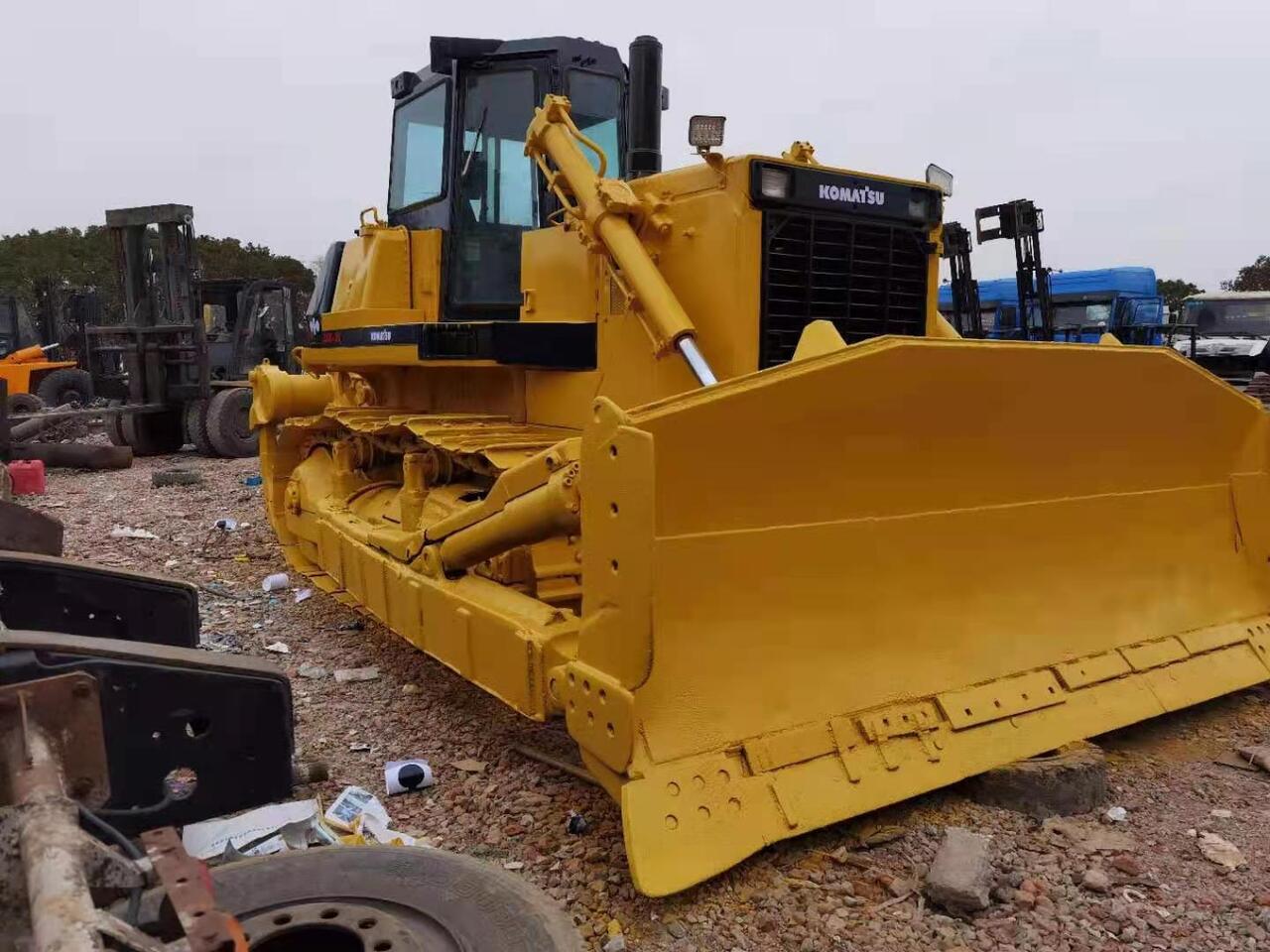 KOMATSU D85-21 - Bulldozer: das Bild 5 KOMATSU D85-21 - Bulldozer: das Bild 5