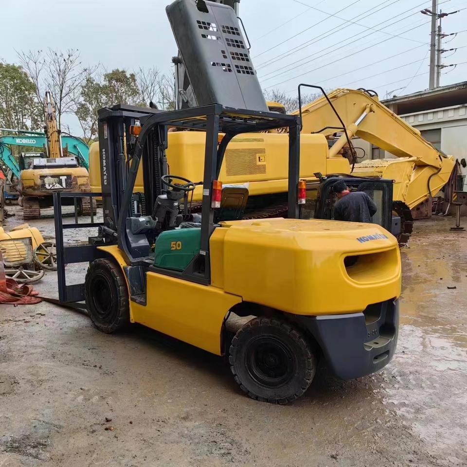 KOMATSU FD50AT-7 - Gabelstapler: das Bild 1 KOMATSU FD50AT-7 - Gabelstapler: das Bild 1