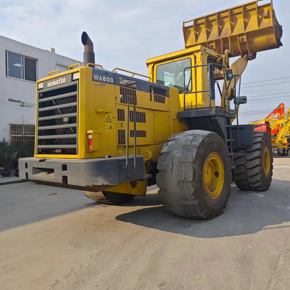 KOMATSU WA600-3 - Radlader: das Bild 1 KOMATSU WA600-3 - Radlader: das Bild 1