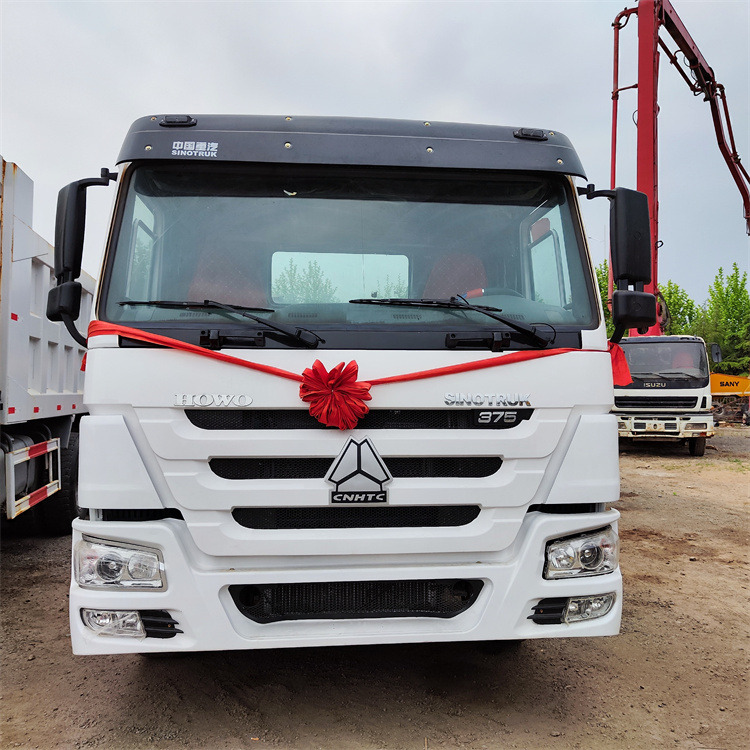 HOWO 6x4 375hp tractor-white - Sattelzugmaschine: das Bild 5 HOWO 6x4 375hp tractor-white - Sattelzugmaschine: das Bild 5