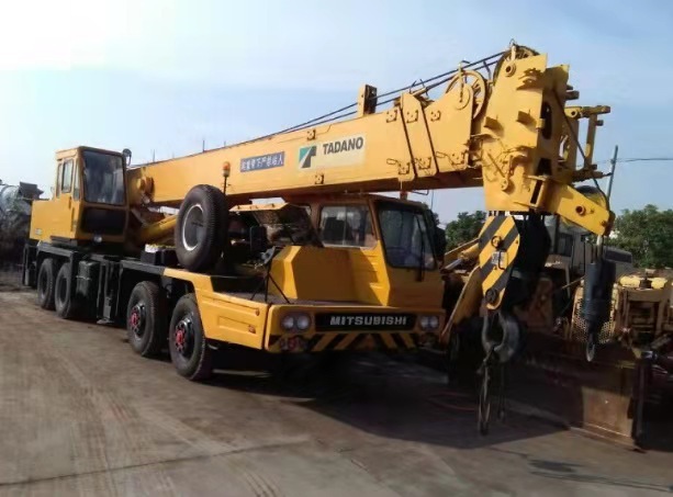 TADANO TL300-E - Kran: das Bild 2 TADANO TL300-E - Kran: das Bild 2