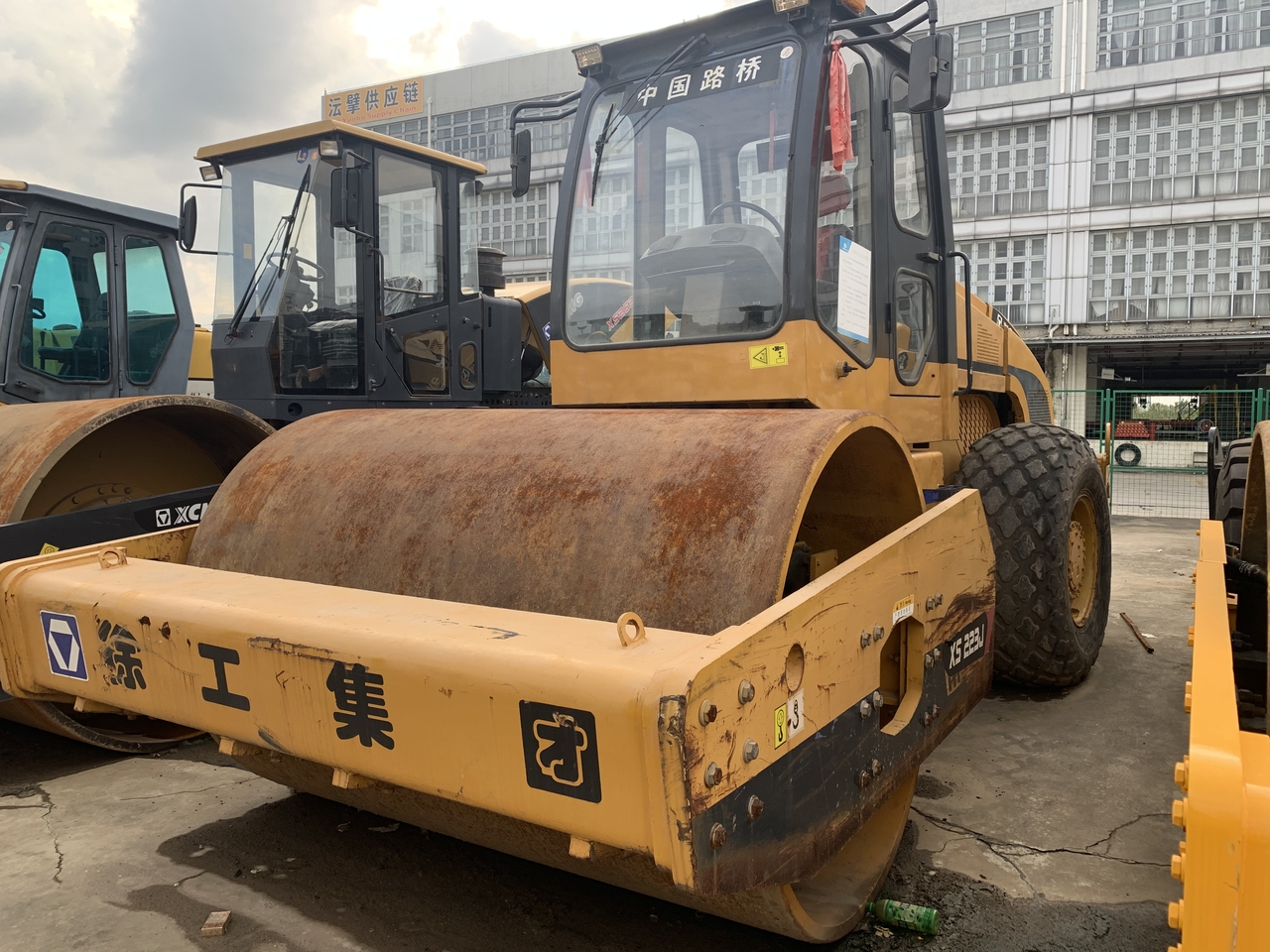 XCMG XS223J - Walzen: das Bild 2 XCMG XS223J - Walzen: das Bild 2
