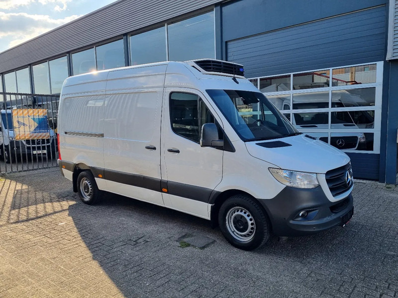 Mercedes-Benz Sprinter 316 CDI L2H2 Koelwagen Multitemp Carrier Xarios 350MT 2 Comp. - Kühltransporter: das Bild 1 Mercedes-Benz Sprinter 316 CDI L2H2 Koelwagen Multitemp Carrier Xarios 350MT 2 Comp. - Kühltransporter: das Bild 1