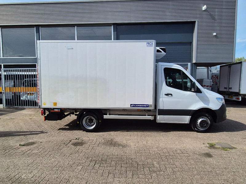 Mercedes-Benz Sprinter 516 CDI/ Kuhlkoffer/ Carrier Xarios 300/ -20/ +20/ Standby 230V - Kühltransporter: das Bild 2 Mercedes-Benz Sprinter 516 CDI/ Kuhlkoffer/ Carrier Xarios 300/ -20/ +20/ Standby 230V - Kühltransporter: das Bild 2