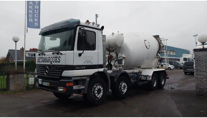 Mercedes-Benz Actros 3235 8x4 Mixer - Fahrmischer: das Bild 1 Mercedes-Benz Actros 3235 8x4 Mixer - Fahrmischer: das Bild 1