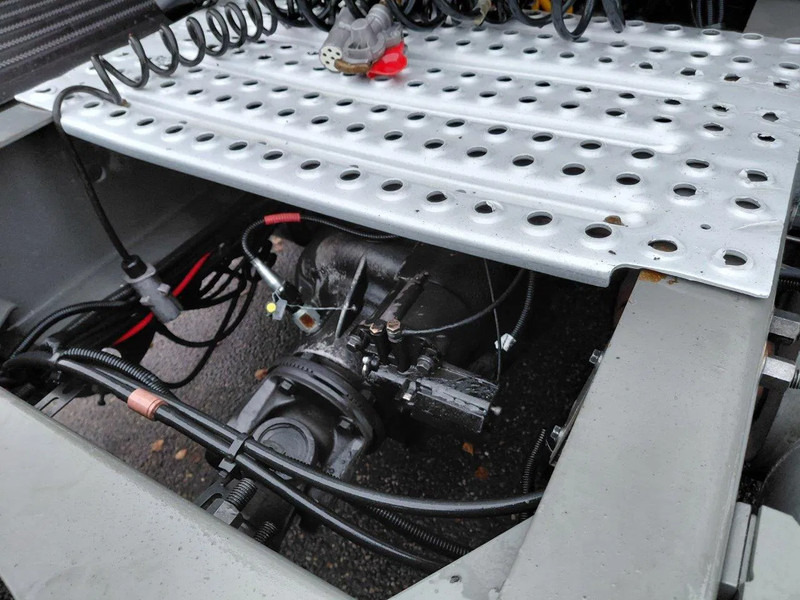 Sattelzugmaschine Volvo FH 12.380 MANUAL 3+3 GEARBOX: das Bild 6