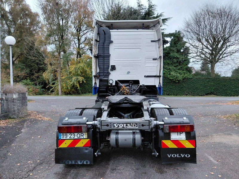 Sattelzugmaschine Volvo FH 12.380 MANUAL 3+3 GEARBOX: das Bild 8