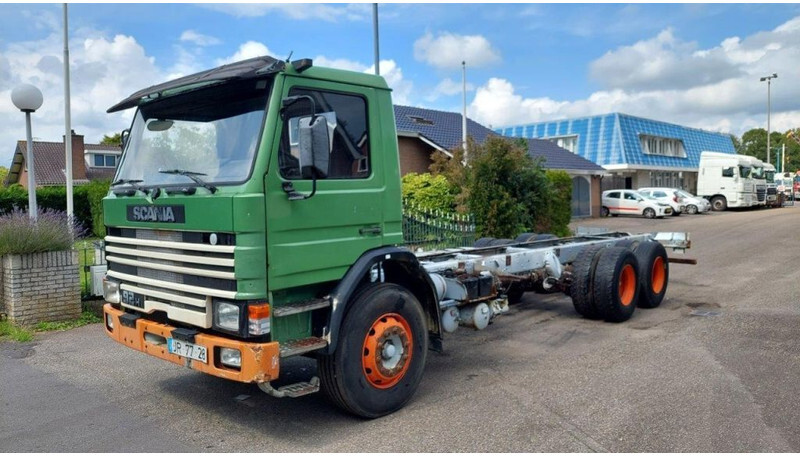 Scania P92 6x2 FULL STEEL MANUAL GEARBOX - Fahrgestell LKW: das Bild 1 Scania P92 6x2 FULL STEEL MANUAL GEARBOX - Fahrgestell LKW: das Bild 1