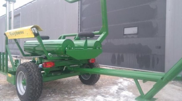 AWID CZYŻEW Owijarka F-2 - Ballenwickelgerät: das Bild 3 AWID CZYŻEW Owijarka F-2 - Ballenwickelgerät: das Bild 3