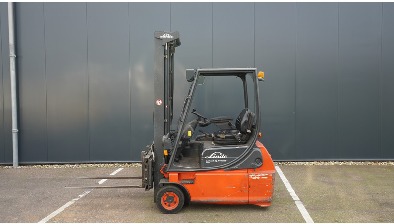 Linde E16-02 48V ELECTRIC FORKLIFT TRIPLEX - Baumaschine: das Bild 4 Linde E16-02 48V ELECTRIC FORKLIFT TRIPLEX - Baumaschine: das Bild 4