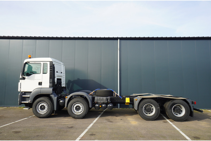 MAN TGS41.400 8X4 BB-WW NEW UNUSED CHASSIS EURO3 - Fahrgestell LKW: das Bild 1 MAN TGS41.400 8X4 BB-WW NEW UNUSED CHASSIS EURO3 - Fahrgestell LKW: das Bild 1