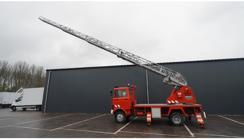 Mercedes-Benz 809 FIRE LADDER TRUCK 13.100KM MANUAL GEARBOX - Feuerwehrfahrzeug: das Bild 1 Mercedes-Benz 809 FIRE LADDER TRUCK 13.100KM MANUAL GEARBOX - Feuerwehrfahrzeug: das Bild 1