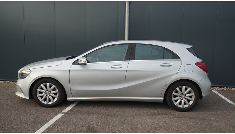 Mercedes-Benz A180d EURO6 - Kleinbus, Personentransporter: das Bild 1 Mercedes-Benz A180d EURO6 - Kleinbus, Personentransporter: das Bild 1