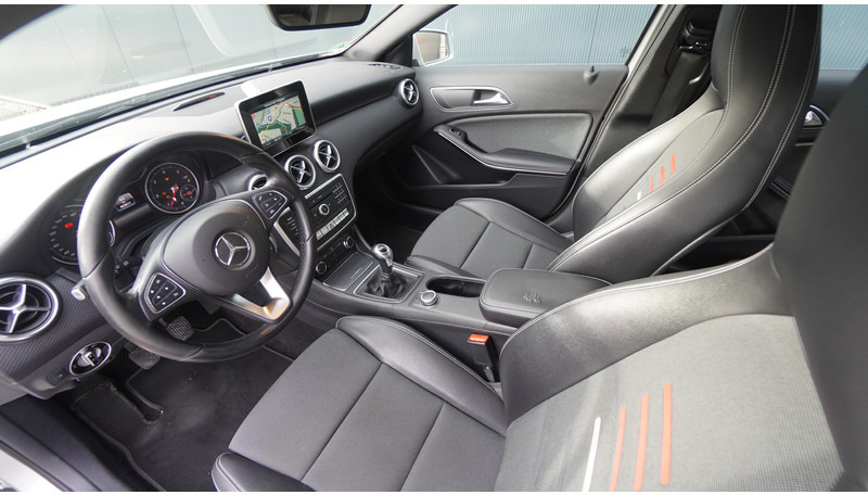 Mercedes-Benz A180d EURO6 - Kleinbus, Personentransporter: das Bild 4 Mercedes-Benz A180d EURO6 - Kleinbus, Personentransporter: das Bild 4