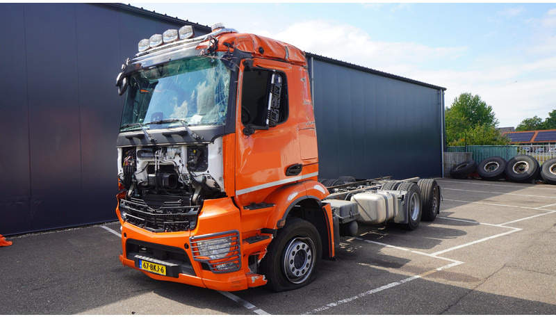 Mercedes-Benz ANTOS 2843 6x2 DAMAGED VEHICLE - Fahrgestell LKW: das Bild 2 Mercedes-Benz ANTOS 2843 6x2 DAMAGED VEHICLE - Fahrgestell LKW: das Bild 2