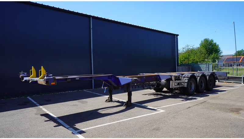 Pacton 3 AXLE CONTAINER TRANSPORT TRAILER EXTENDABLE 45 FT - Container/ Wechselfahrgestell Auflieger: das Bild 2 Pacton 3 AXLE CONTAINER TRANSPORT TRAILER EXTENDABLE 45 FT - Container/ Wechselfahrgestell Auflieger: das Bild 2