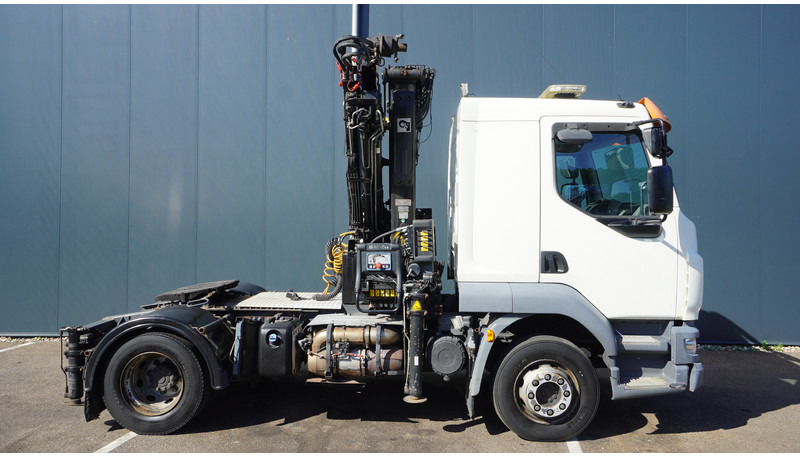 DAF LF 220 WITH HIAB XS111 HI DUO CRANE 238.000KM - Sattelzugmaschine: das Bild 4 DAF LF 220 WITH HIAB XS111 HI DUO CRANE 238.000KM - Sattelzugmaschine: das Bild 4