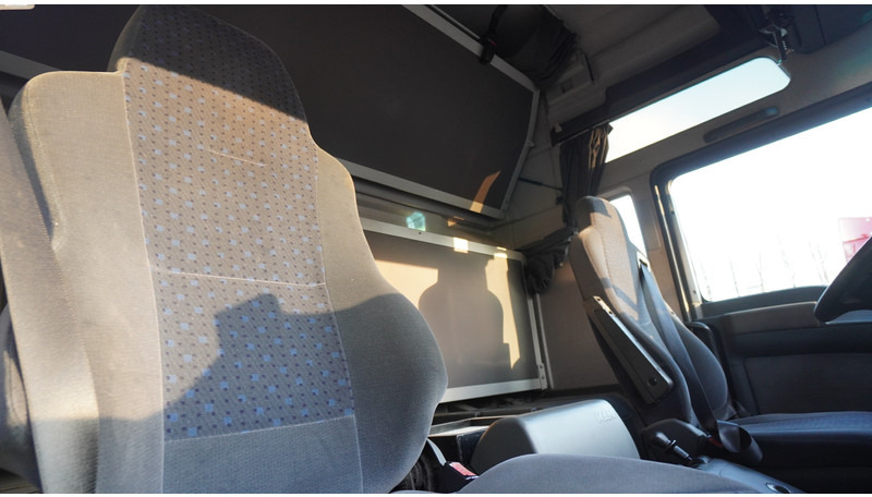 MAN TGA 41.530 8X4 160 TON'S RETARDER 283.000KM - Leasing MAN TGA 41.530 8X4 160 TON'S RETARDER 283.000KM: das Bild 6