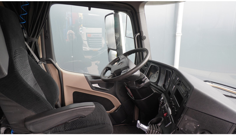 Mercedes-Benz ACTROS 1942 EURO 6 814.000KM - Sattelzugmaschine: das Bild 5 Mercedes-Benz ACTROS 1942 EURO 6 814.000KM - Sattelzugmaschine: das Bild 5