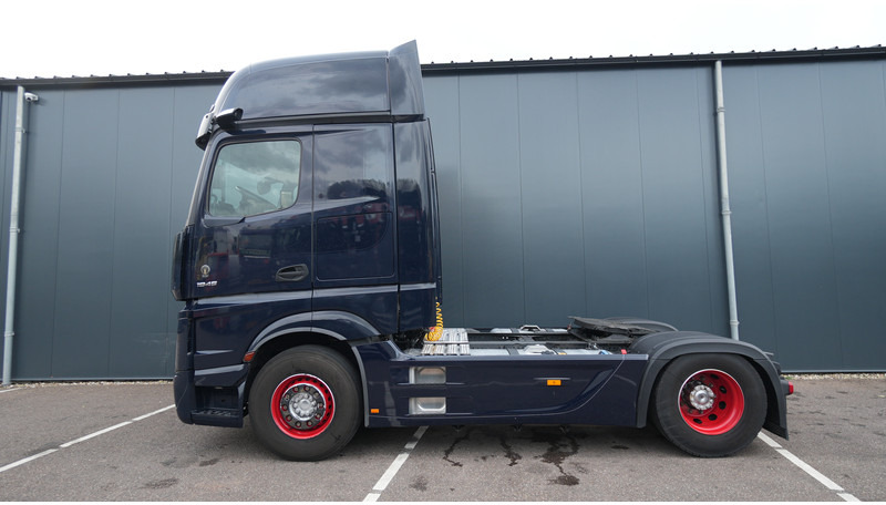 Mercedes-Benz ACTROS 1945 GIGASPACE 709.200KM - Sattelzugmaschine: das Bild 1 Mercedes-Benz ACTROS 1945 GIGASPACE 709.200KM - Sattelzugmaschine: das Bild 1
