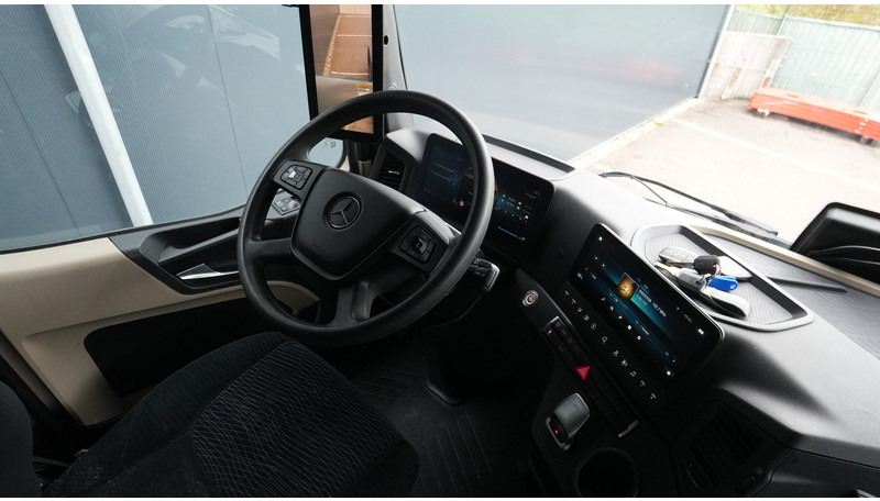 Mercedes-Benz ACTROS 1945 GIGASPACE 709.200KM - Sattelzugmaschine: das Bild 5 Mercedes-Benz ACTROS 1945 GIGASPACE 709.200KM - Sattelzugmaschine: das Bild 5