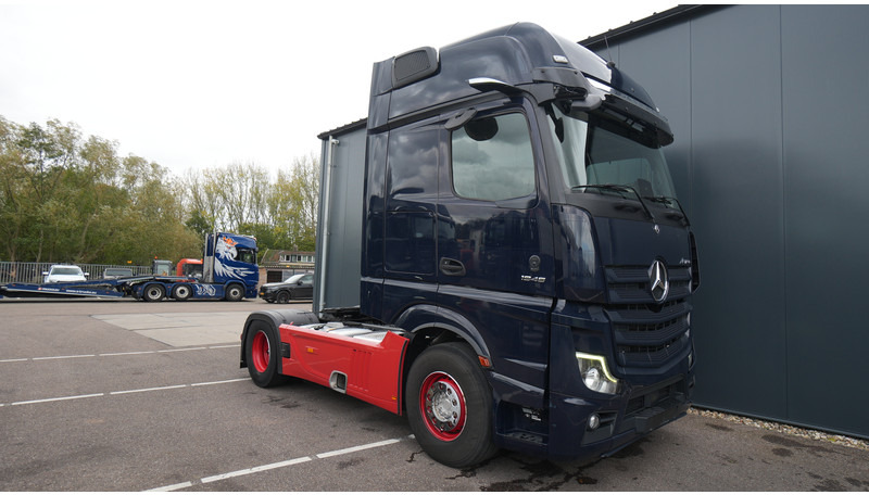Mercedes-Benz ACTROS 1945 GIGASPACE 747.600KM - Sattelzugmaschine: das Bild 4 Mercedes-Benz ACTROS 1945 GIGASPACE 747.600KM - Sattelzugmaschine: das Bild 4