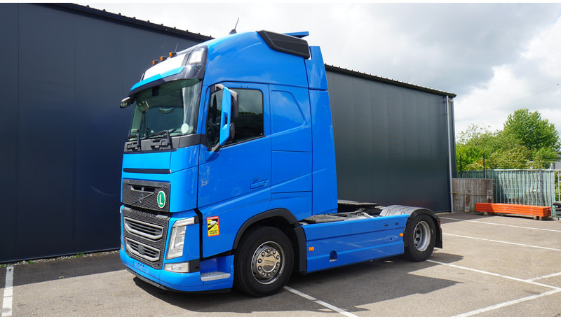 Volvo FH 460 LNG GLOBETROTTER TRUCK WITH 826.000KM - Sattelzugmaschine: das Bild 3 Volvo FH 460 LNG GLOBETROTTER TRUCK WITH 826.000KM - Sattelzugmaschine: das Bild 3