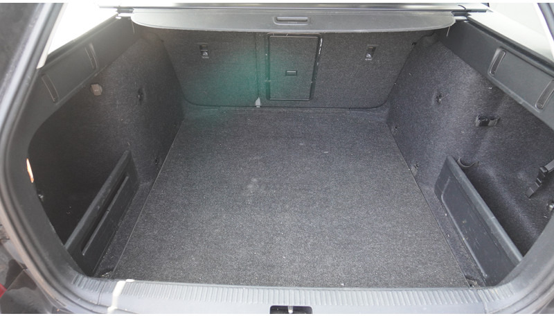 Kleinbus, Personentransporter Škoda Octavia COMBI 1.6TDI DSG 85KW GREENTECH AMBITION BUSINESS: das Bild 7 Kleinbus, Personentransporter Škoda Octavia COMBI 1.6TDI DSG 85KW GREENTECH AMBITION BUSINESS: das Bild 7