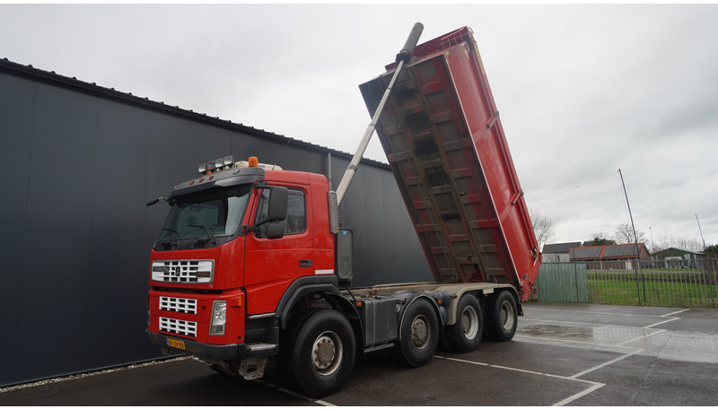 Terberg FM 2000/440 8X8 TIPPER 22.3 M3 647.000KM - Kipper: das Bild 2 Terberg FM 2000/440 8X8 TIPPER 22.3 M3 647.000KM - Kipper: das Bild 2
