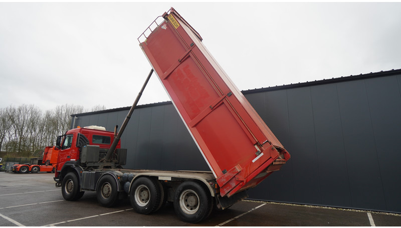 Terberg FM 2000/440 8X8 TIPPER 22.3 M3 647.000KM - Kipper: das Bild 4 Terberg FM 2000/440 8X8 TIPPER 22.3 M3 647.000KM - Kipper: das Bild 4