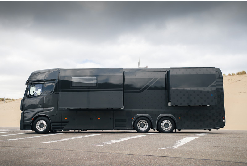 Mercedes-Benz ACTROS 2651 6X2 STX CAMPER POP-OUT MOTORHOME - Wohnmobil: das Bild 2 Mercedes-Benz ACTROS 2651 6X2 STX CAMPER POP-OUT MOTORHOME - Wohnmobil: das Bild 2
