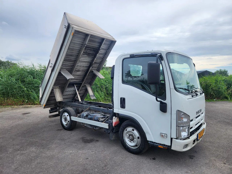 Isuzu N 2011, 3.0L, Euro 5, 157000km, Manual, New APK/TUV - Kipper Transporter: das Bild 1 Isuzu N 2011, 3.0L, Euro 5, 157000km, Manual, New APK/TUV - Kipper Transporter: das Bild 1