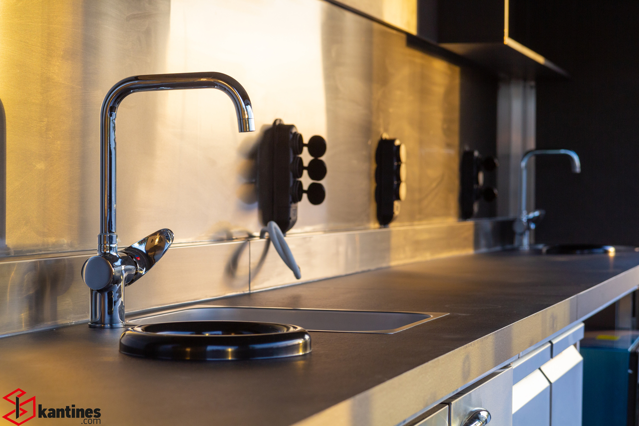 Verkaufsanhänger Skretas Box XXL Size: das Bild 13 Verkaufsanhänger Skretas Box XXL Size: das Bild 13