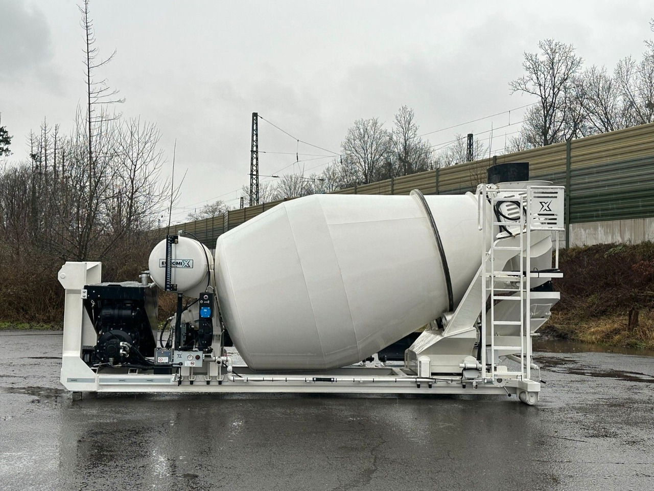 Abrollkipper Fahrmischer Aufbau - Fahrmischer: das Bild 5 Abrollkipper Fahrmischer Aufbau - Fahrmischer: das Bild 5